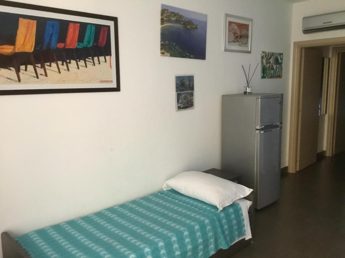 Stationhouse * Taormina