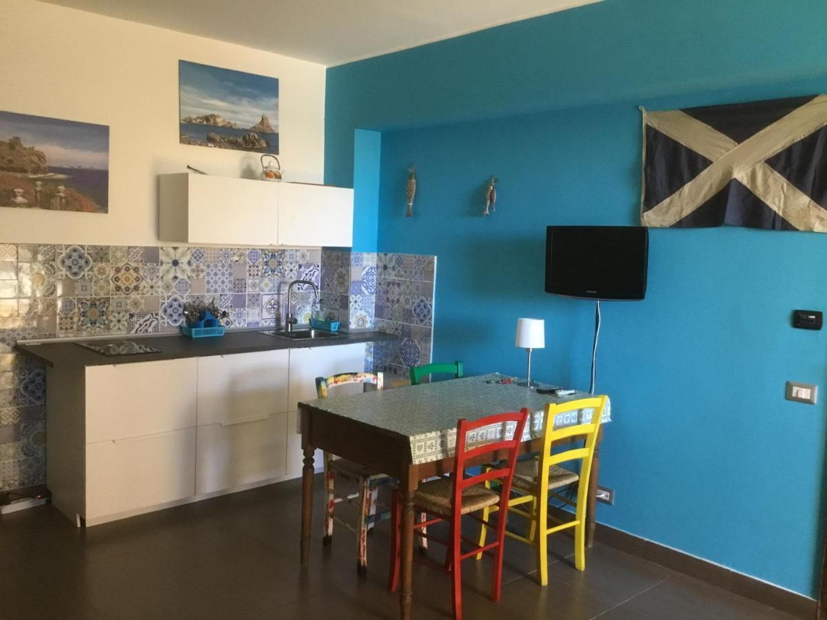 Stationhouse * Taormina