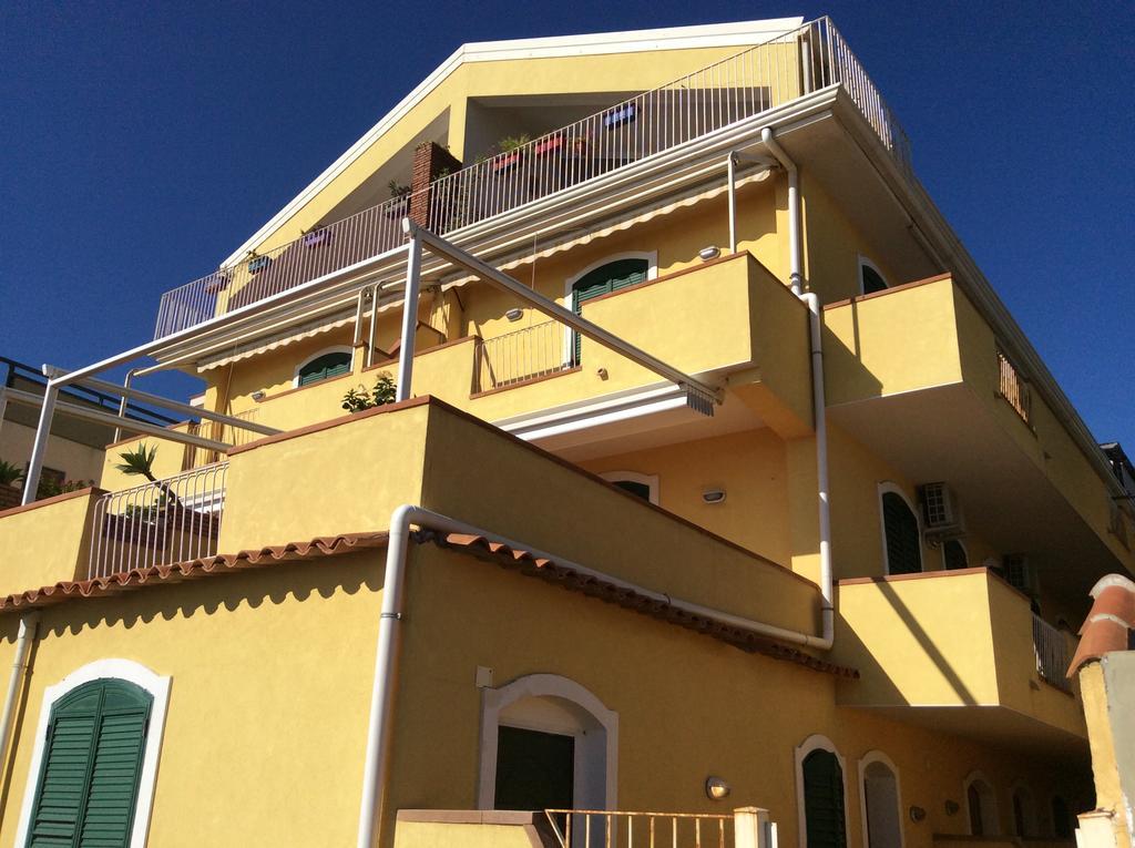 Stationhouse Apartment
